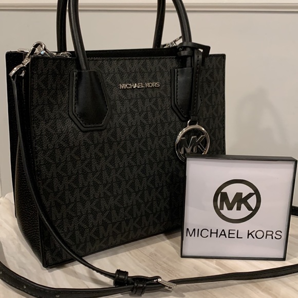 Michael Kors Handbags - Michael Kors Signature Logo Mini Mercer Tote Crossbody Bag EUC